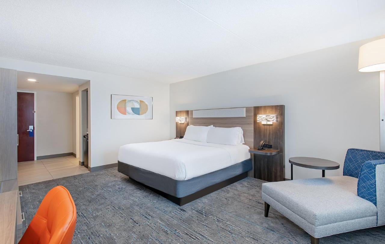 Holiday Inn Express & Suites Columbus At Northlake By Ihg Exteriér fotografie